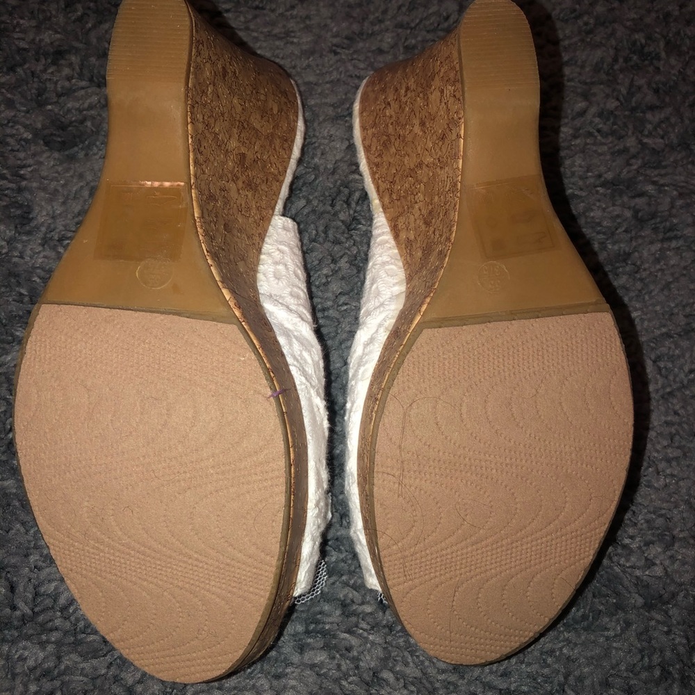 CL by Laundry Wedges - Picture 5 of 5